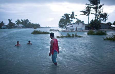 Paradise Lost: Introducing Students to Climate Change Through Story (Teaching Activity) | Zinn Education Project: Teaching People's History
