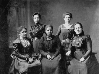 Five Black women who served as officers of the Women’s League in Newport, Rhode Island.